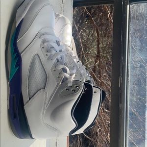 Air Jordan retro 5 grape